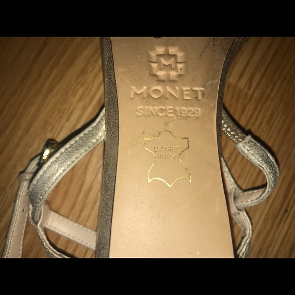 MONET ITALY 8 M Gold Anklestrap Wedges Sandals Heels EIC - Picture 8 of 8